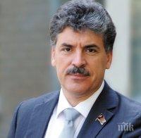 Комунистическата партия издигна съперник на Путин