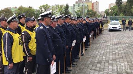 добрите полицаи събират ндк