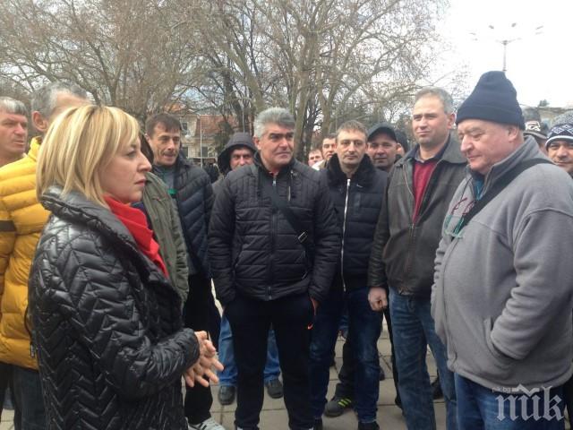 Мая Манолова защити миньорите, които бюджетът е ощетил 