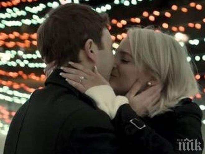 Коледно щастие! Меган Трейнър се сгоди