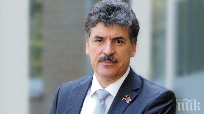 Комунистическата партия издигна съперник на Путин