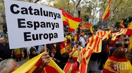испанската полиция изтегля каталуния