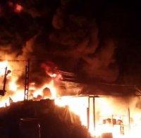 ОГНЕН АД! Голям пожар в складове в Подомосковието (ВИДЕО)