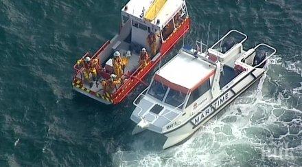 хидроплан петима туристи пилот падна дълбоки води новогодишен обяд сидни