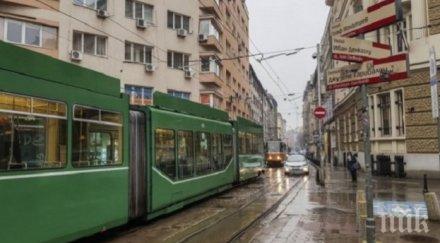 авария спряха трамваите графа