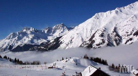 хиляди туристи блокирани френските алпи