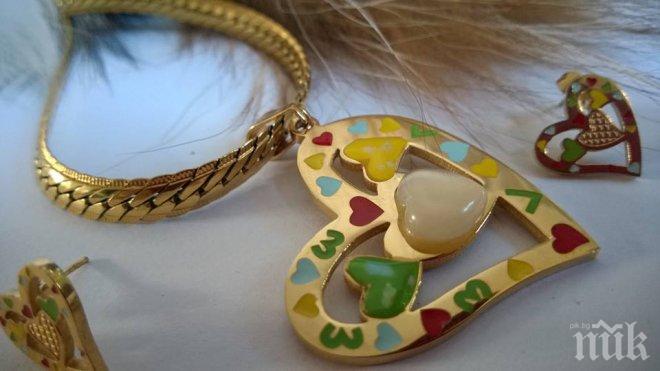 МАЛКИ ТАЙНИ: Как да изберем подходящо бижу за празника?