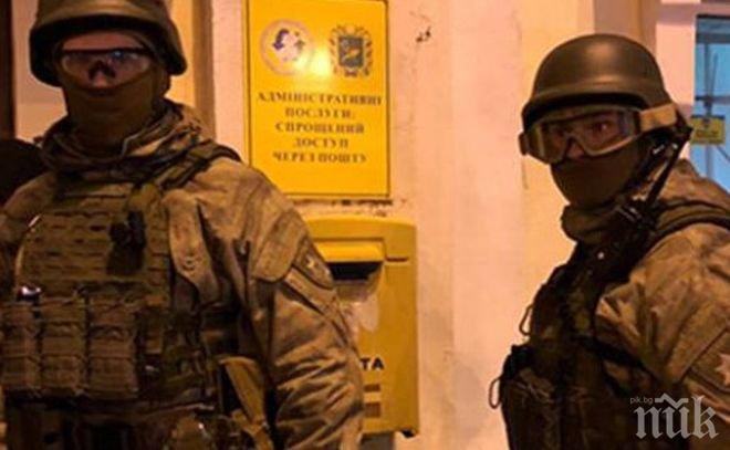 Полицията в Харков включи в преговорите с терориста неговия баща