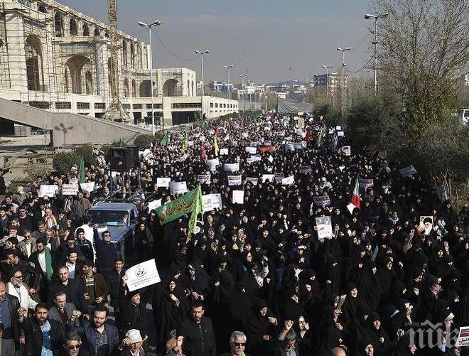 Близо 200 арестувани по време на протестите в Техеран