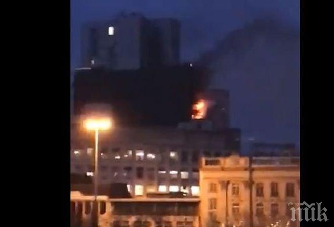 Пожар в Манчестър! Гори многоетажна жилищна сграда