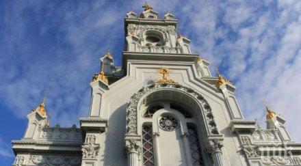 красота реставрираната желязна църква видео снимки