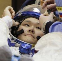ФАЛШИВА НОВИНА! Японският астронавт се заблудил, че пораснал с 9 сантиметра
