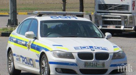 полицията погна мъж нахапан пенис