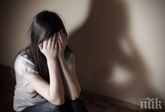 Млад бургазлия заби малолетно гадже, едва отърва затвора