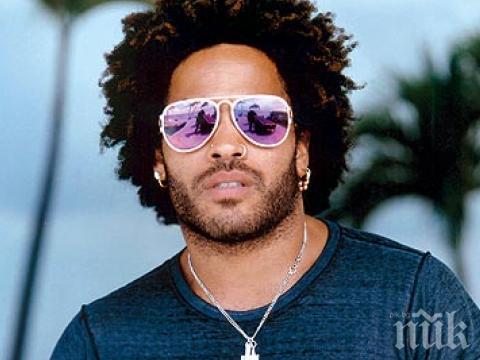 Лени Кравиц заби ангел на Виктория Сикрет (СНИМКИ)