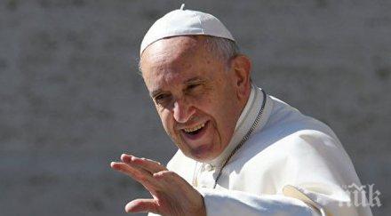 папа франциск пристигна официално посещение чили