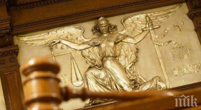 Пияни непълнолетни потрошили 12 коли за една нощ