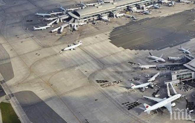 ОГНЕНА СТИХИЯ! Огромен пожар затвори летище в Австралия