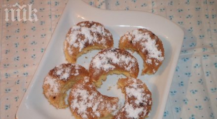 полумесеци