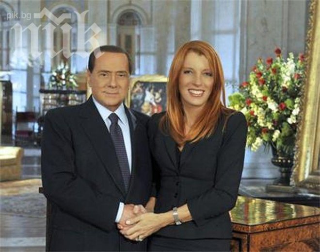 Берлускони показа вилата си за бунга-бунга партита