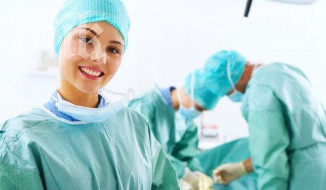 Медицинските сестри масово напускат България