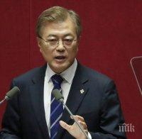 Президентът на Южна Корея и съпругата му се ваксинираха с препарата на „АстраЗенека”