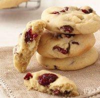 Маслени бисквити със сушени плодове