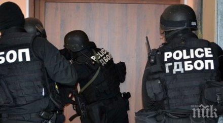 гдбоп удари издател разпространявал незаконно книга дан браун