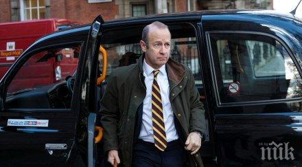 хенри болтън отказа напусне партията независимостта въпреки вота недоверие