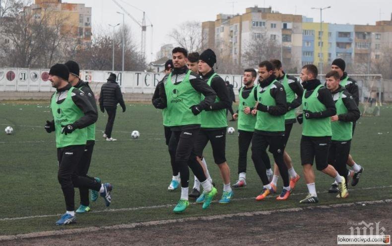 Акрапович изгони тримата бразилци, не ставали за смърфове