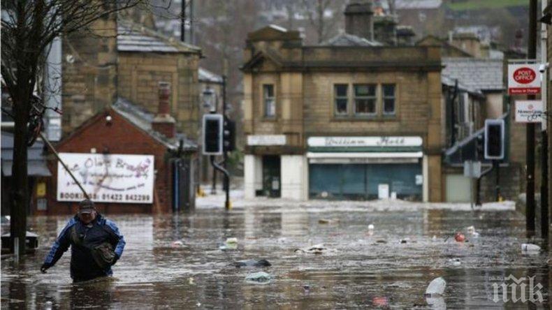 Великобритания издаде предупреждения за наводнения, след като студът завърши с обилни дъждове