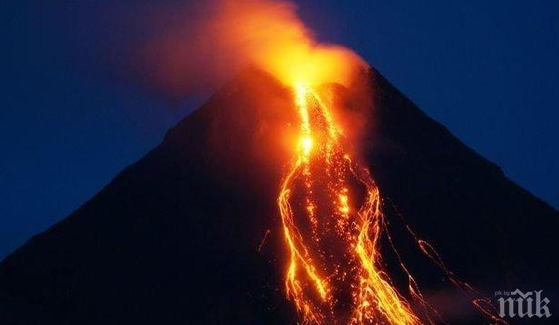 Вулканът Майон на Филипините изригна