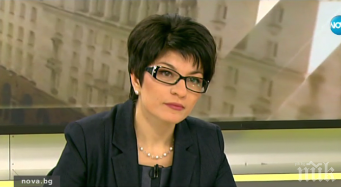 Деси Атанасова и Жельо Бойчев се надговарят за вота на недоверие