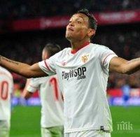 Попариха Севиля със спорен гол секунди преди края