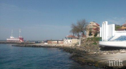 недоволство поморие жители протестират строежа хотел яворовите скали