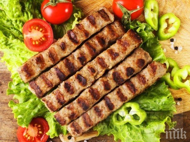 Продават български кебапчета и мусака в центъра на Лас Вегас