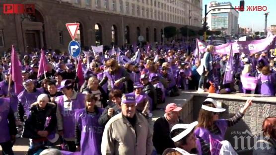 КУЛТ! КНСБ привлича членове с отстъпки за фризьор и автомонтьор