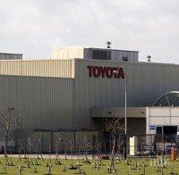 „Тойота“ изтегля близо 600 000 автомобила заради проблеми с въздушните възглавници