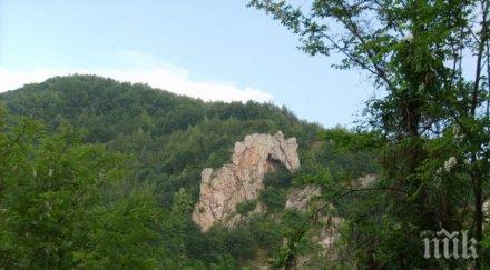 прокоба съкровище смолянско парализира иманяри