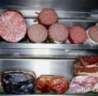 Уникум! Пенсионерски клубове въртят бизнес със салами