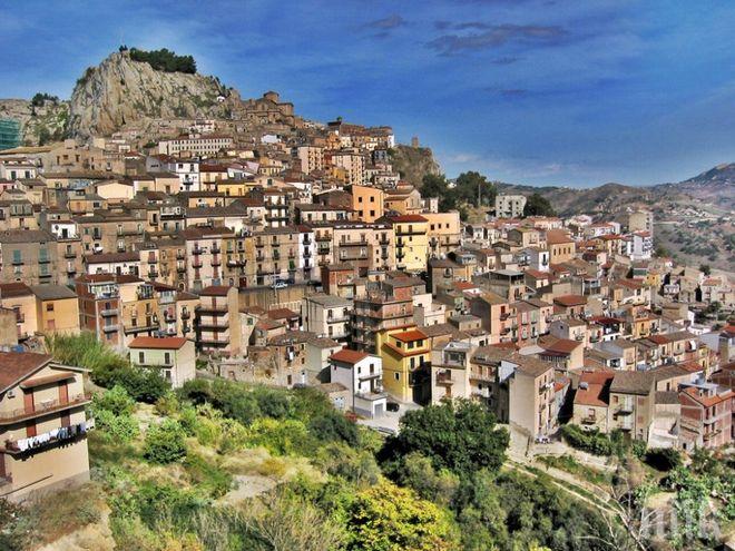 В Кипър се провежда втори тур на избори за президент