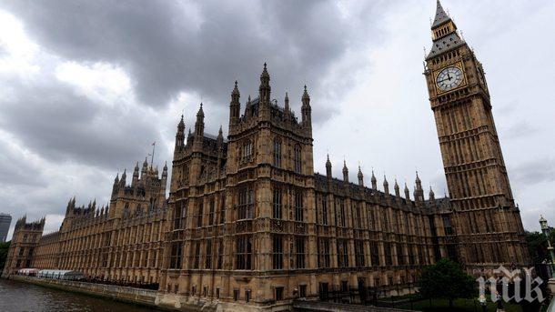 Две масонски ложи действат тайно в Уестминстър