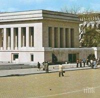 Отварят подземията на мавзолея