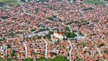 АЛО, ЗООПОЛИЦИЯТА? Изверг от Раковски задуши кученце в найлон (СНИМКА 18+)