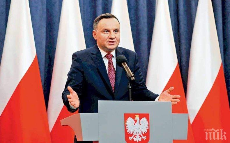 Полският президент подписа закона за Холокоста