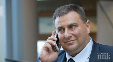 евродепутатът емил радев сезира министъра финансите продажбата кучета нап
