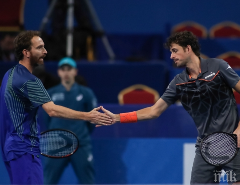 Шампиони! Робин Хаасе и Матве Миделкооп ликуват в Арена Армеец