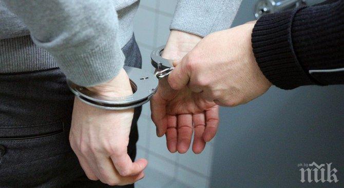 Задържаха четирима наркодилъри в Пловдив