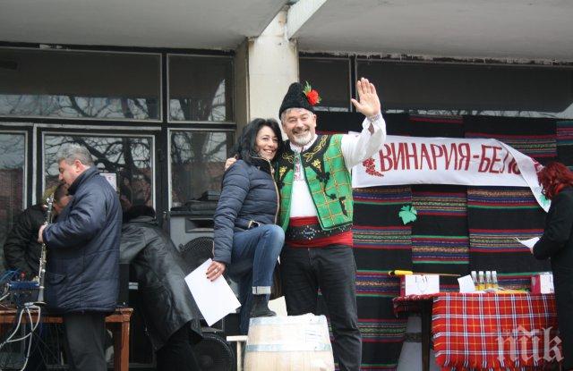 Белозем избра Царица на виното, пиха на корем