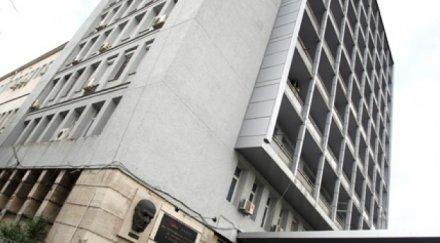 шофьор блъсна годишна червен светофар